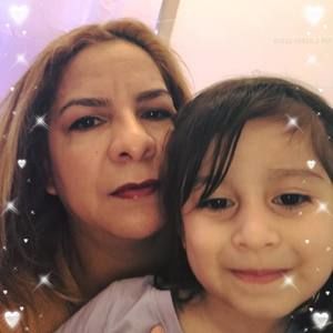 Meet your Posher, Isabel